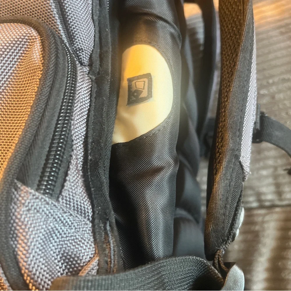 OGIO Metro Backpack  Excellent Gray Black - Picture 6 of 12